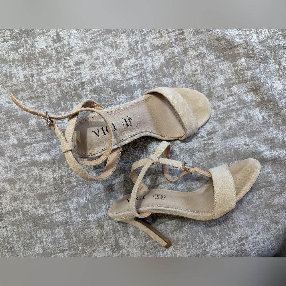 Vici shoes. Size 6